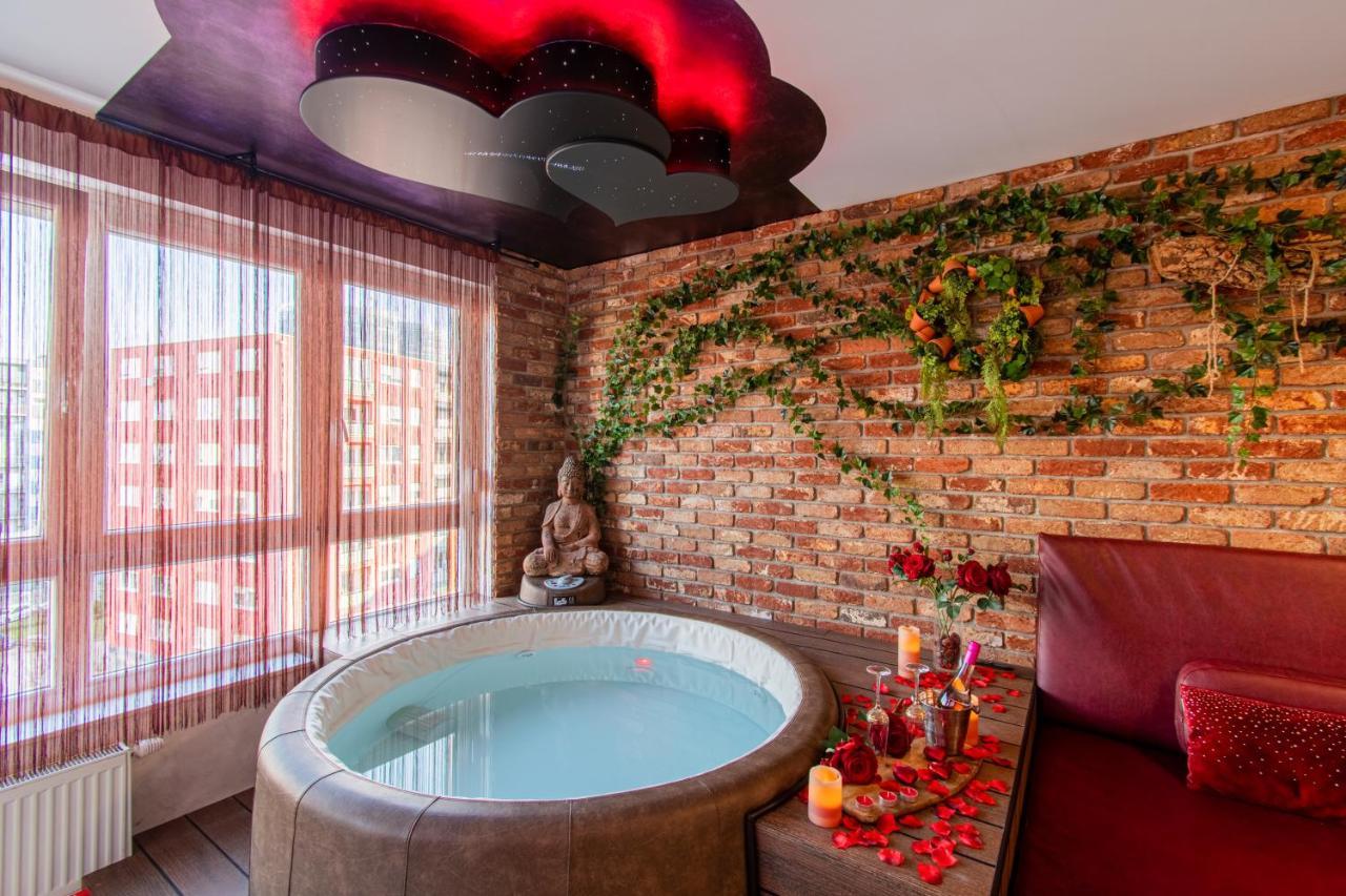 Jacuzzi - Love - Bdsm - Extra Luxury - Ev Chargger - Valentine'S Day - Red Room - Flexible Selfcheckins 28 Zagabria Esterno foto