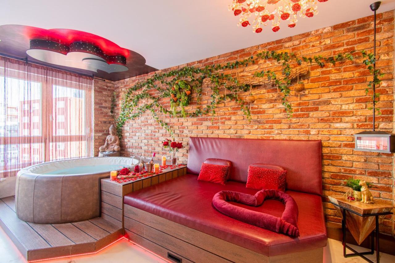 Jacuzzi - Love - Bdsm - Extra Luxury - Ev Chargger - Valentine'S Day - Red Room - Flexible Selfcheckins 28 Zagabria Esterno foto
