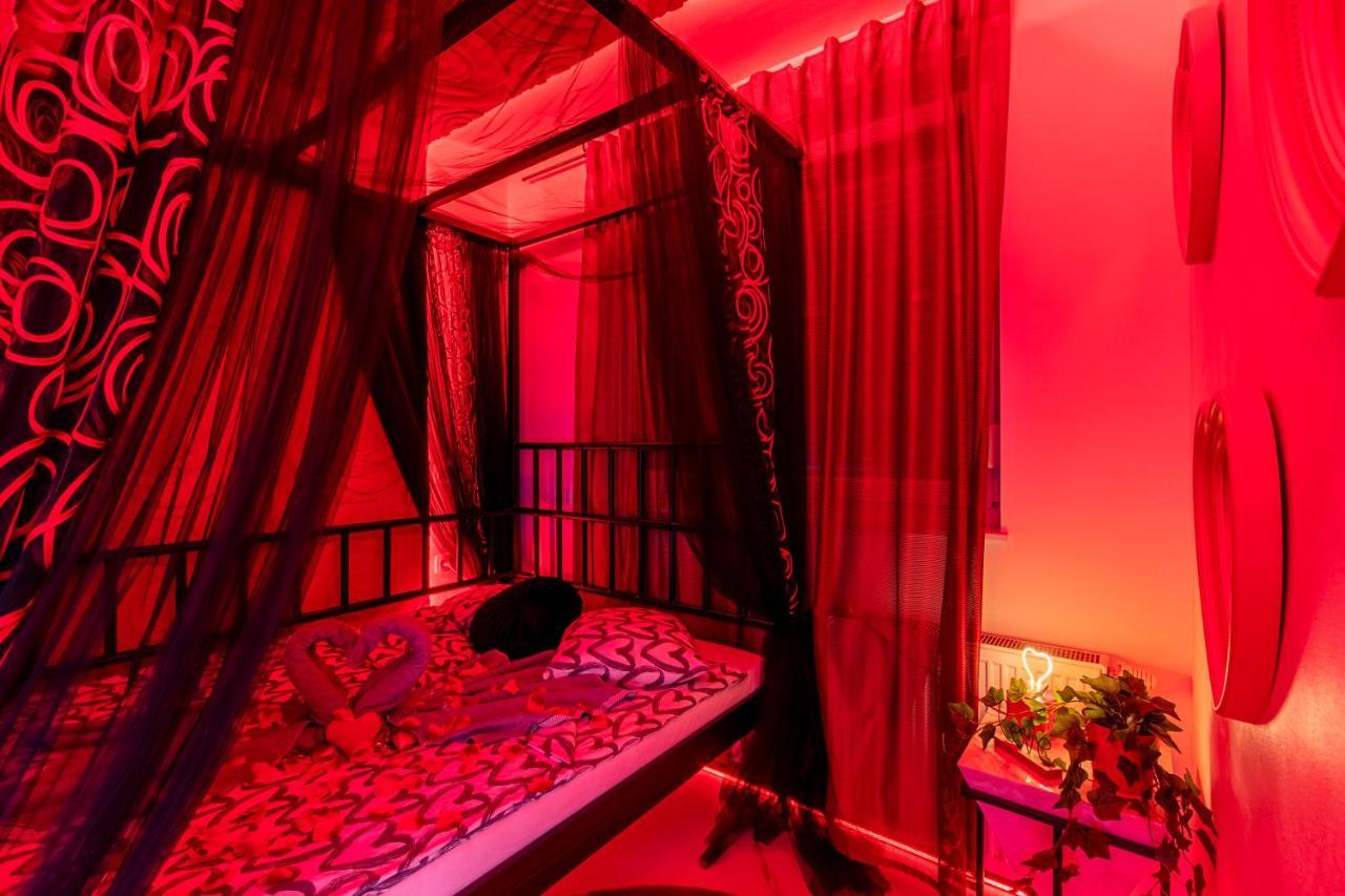 Jacuzzi - Love - Bdsm - Extra Luxury - Ev Chargger - Valentine'S Day - Red Room - Flexible Selfcheckins 28 Zagabria Esterno foto