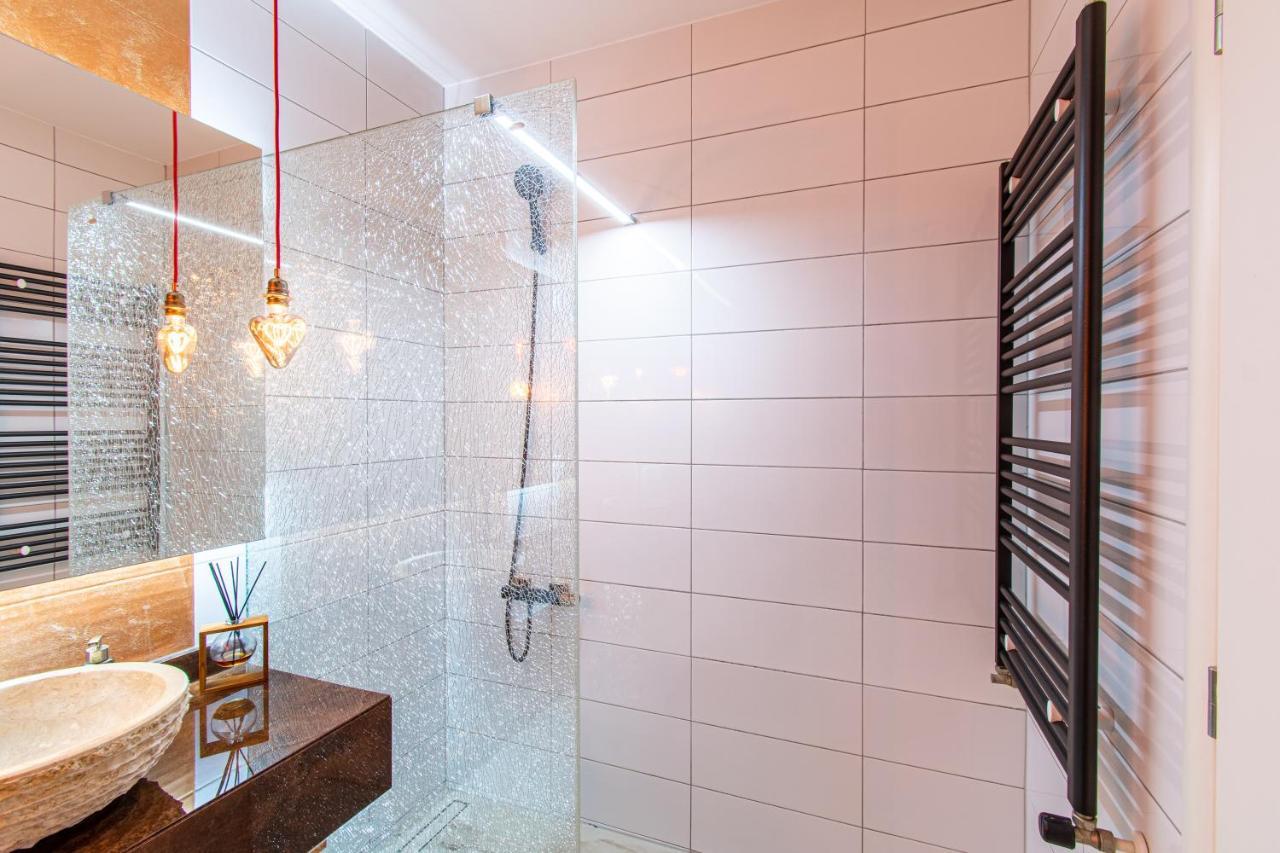 Jacuzzi - Love - Bdsm - Extra Luxury - Ev Chargger - Valentine'S Day - Red Room - Flexible Selfcheckins 28 Zagabria Esterno foto