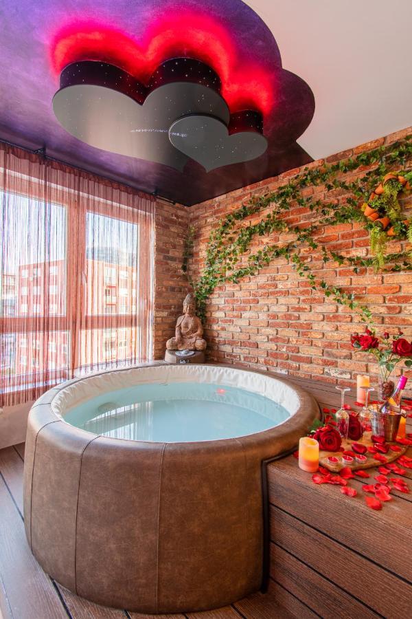 Jacuzzi - Love - Bdsm - Extra Luxury - Ev Chargger - Valentine'S Day - Red Room - Flexible Selfcheckins 28 Zagabria Esterno foto